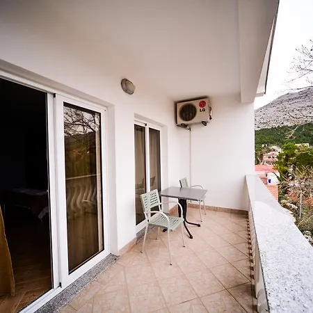 Dalmacija Apartment